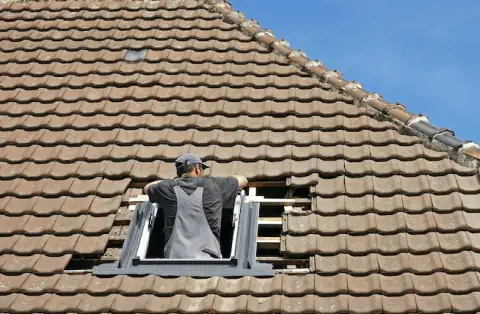Pose de velux - Sainte-Anastasie